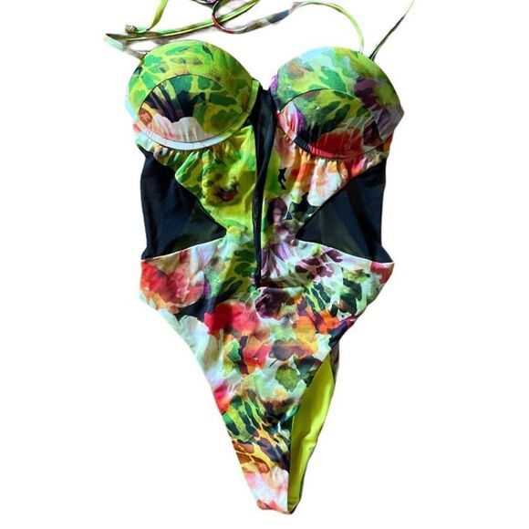 Beach Bunny One Piece Bathing Suit - Picture 3 of 10